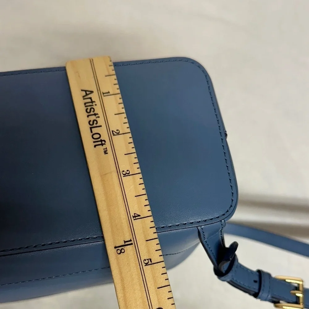 Michael Michael Kors

NEW HARRISON MEDIUM SAFFIANO LEATHER BACKPACK MSRP 358 - Picture 8 of 16